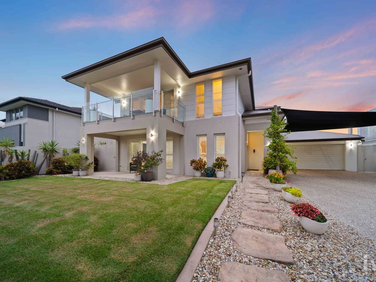 33 The Peninsula, Helensvale - Thumbnail 25