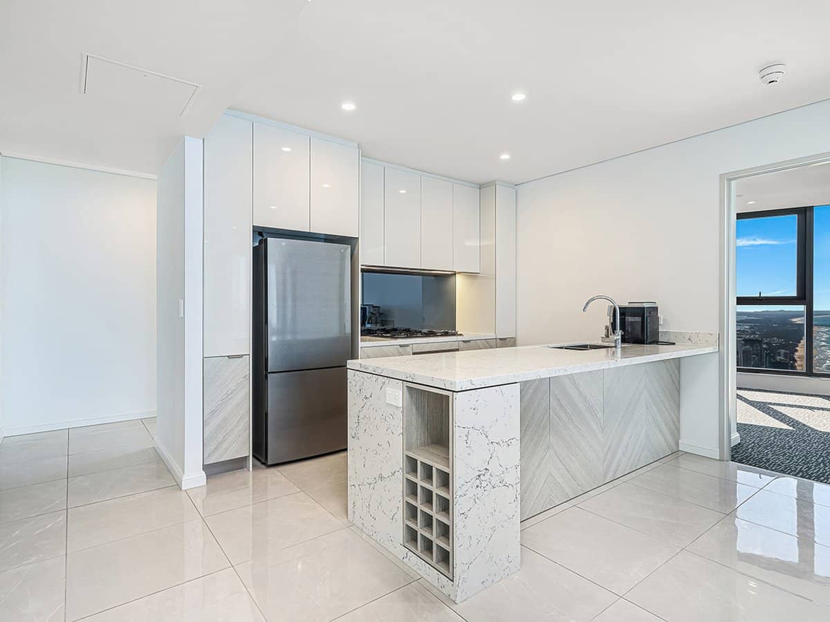 88 The Esplanade, SURFERS PARADISE - Thumbnail 4