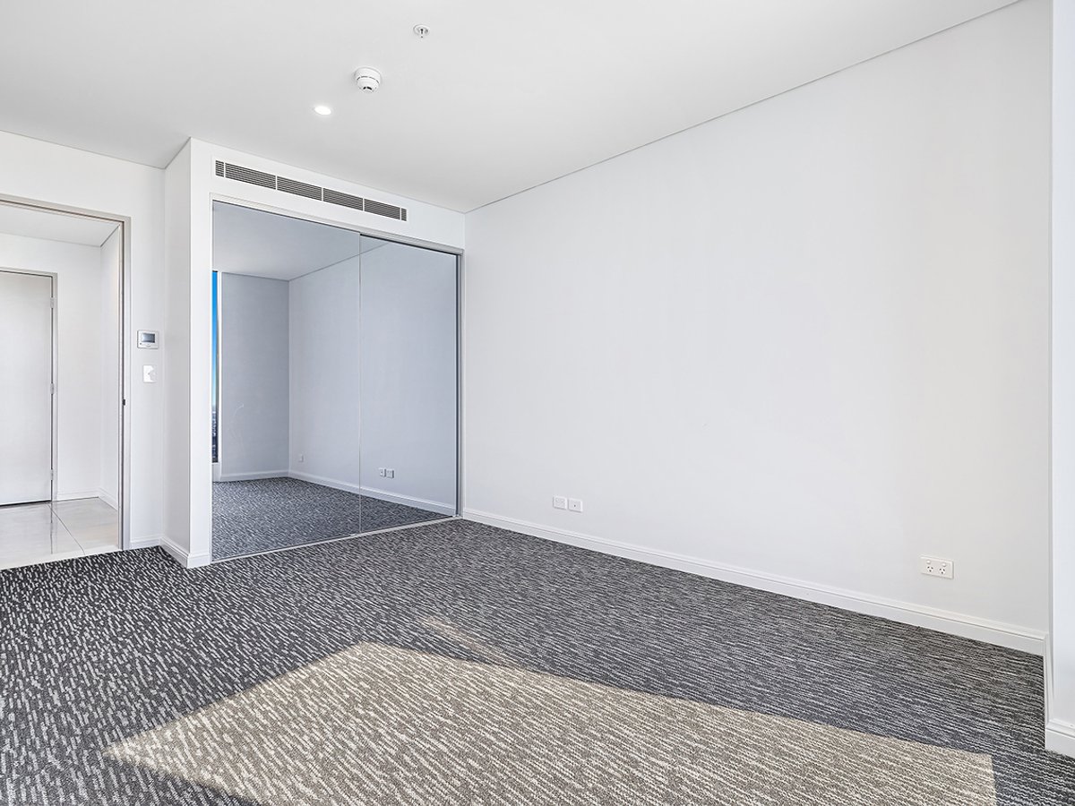 88 The Esplanade, SURFERS PARADISE - Thumbnail 16