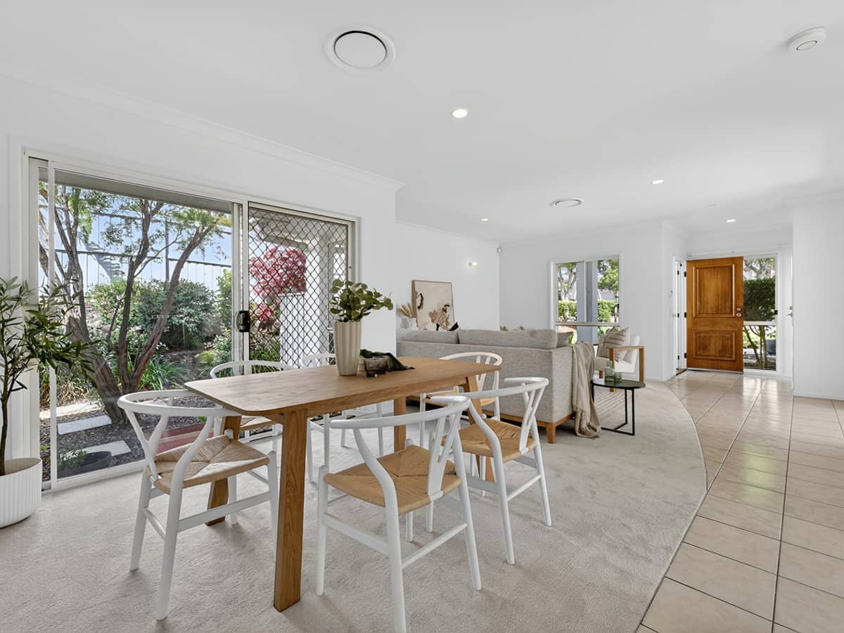 268-274 Ashmore Road, BENOWA - Thumbnail 3