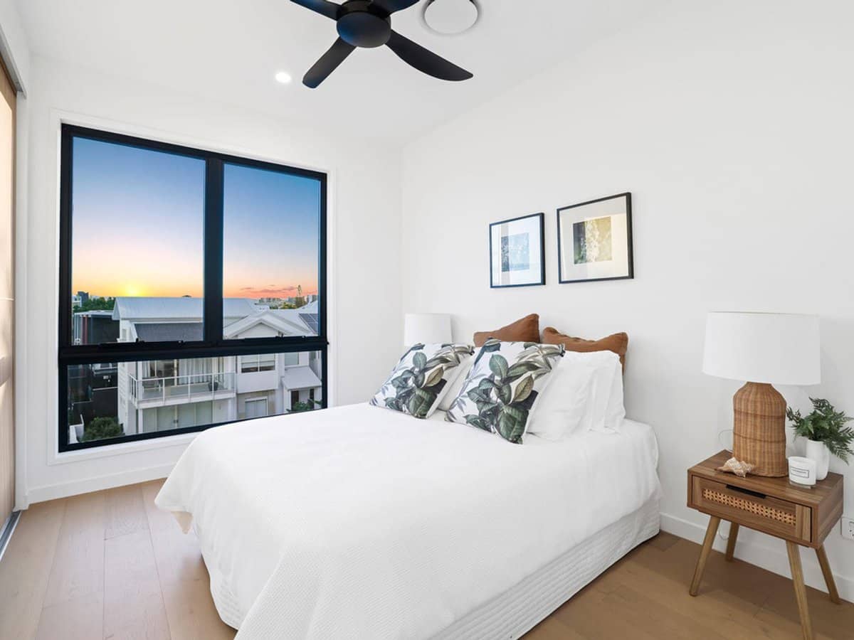 19 Watts Drive, VARSITY LAKES - Thumbnail 12