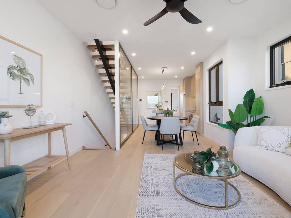 19 Watts Drive, VARSITY LAKES - Thumbnail 16