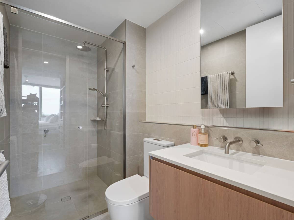 146 Surf Parade, Broadbeach - Thumbnail 9