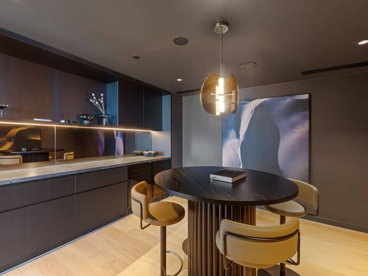 146 Surf Parade, Broadbeach - Thumbnail 24