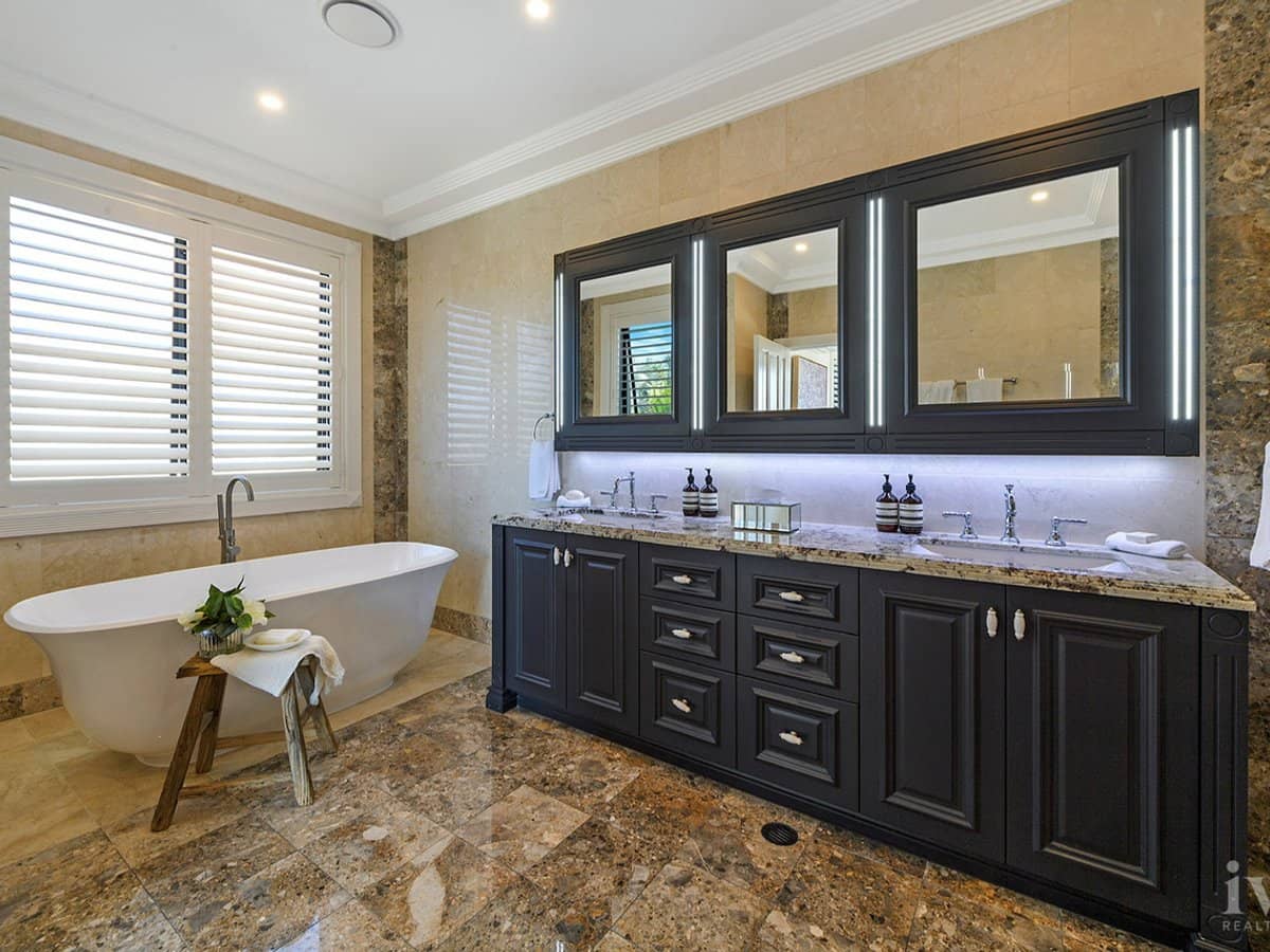 35 Brittanic Crescent, Sovereign Islands - Thumbnail 25