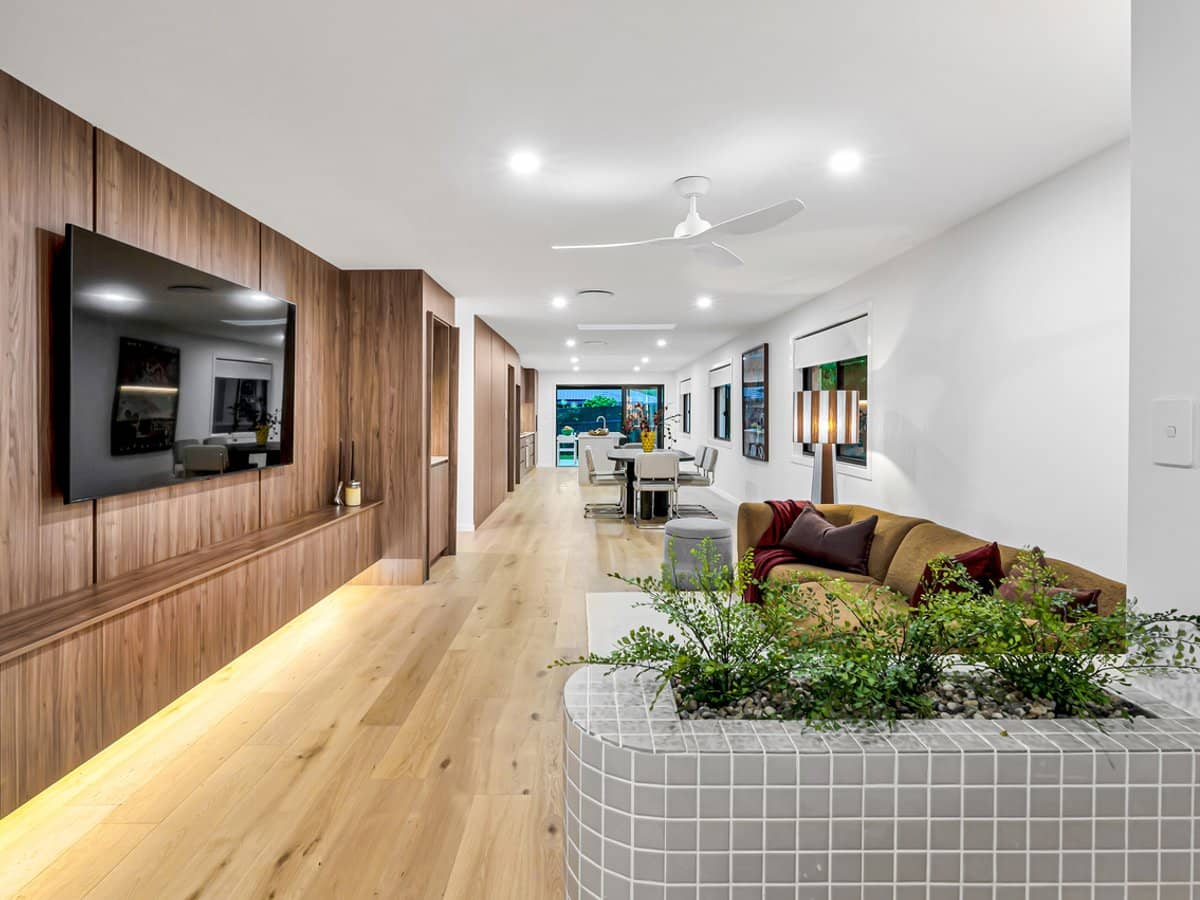 20 Allspice Drive, ASHMORE - Thumbnail 1