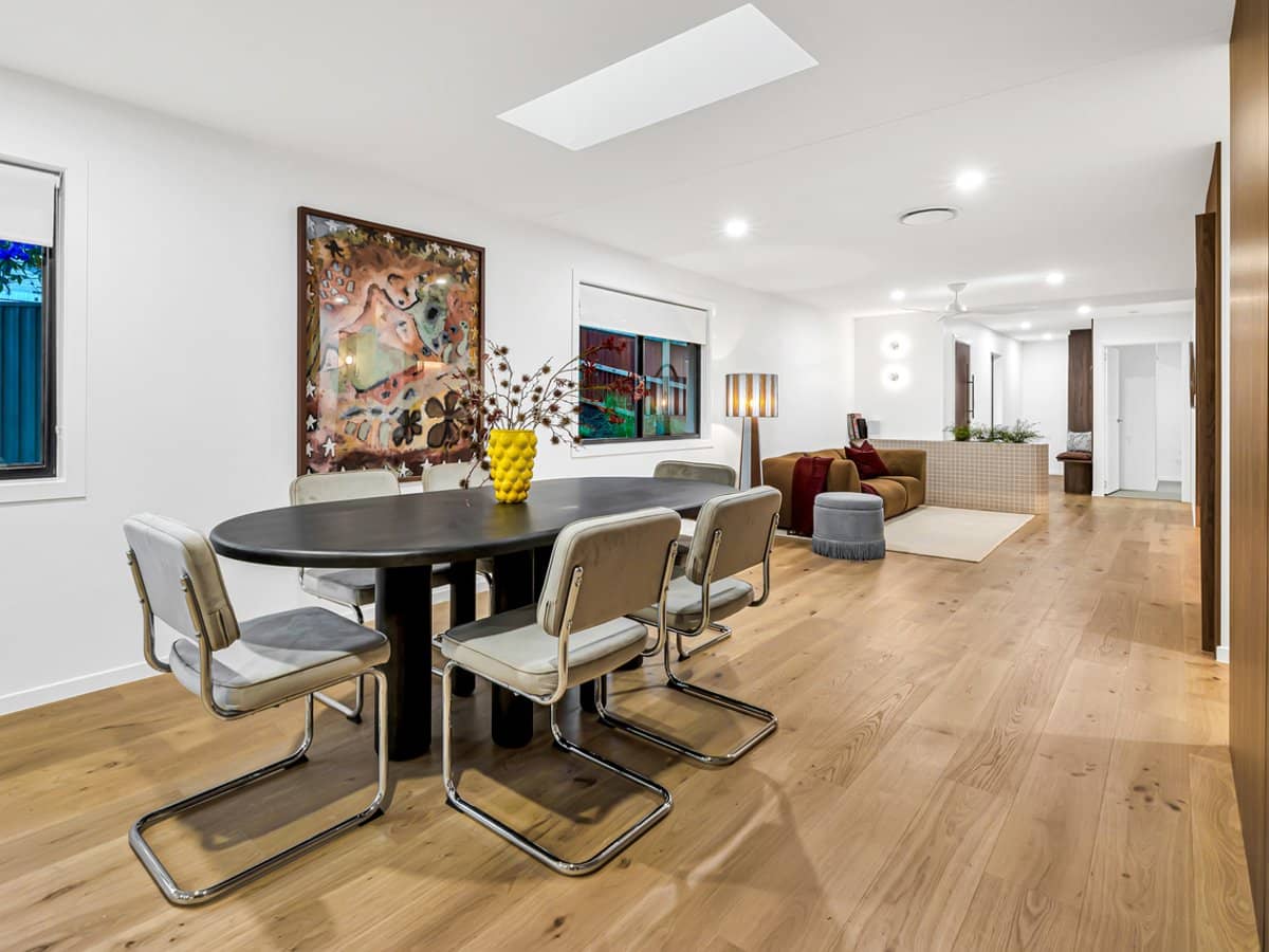 20 Allspice Drive, ASHMORE - Thumbnail 5