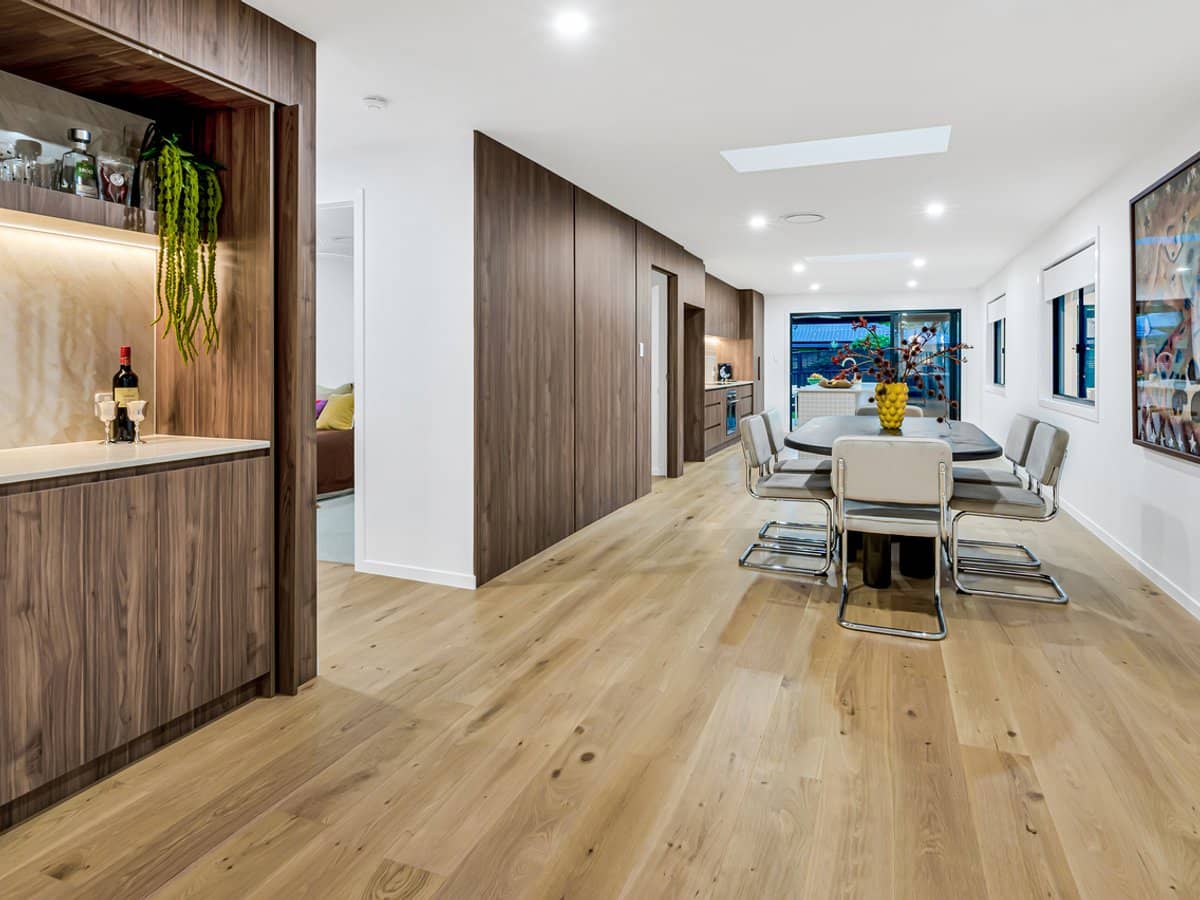 20 Allspice Drive, ASHMORE - Thumbnail 7