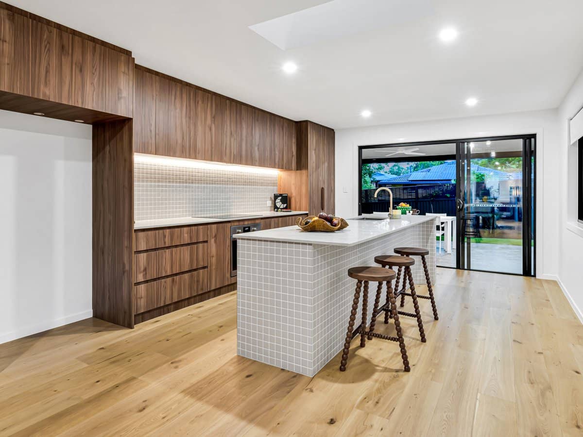 20 Allspice Drive, ASHMORE - Thumbnail 9