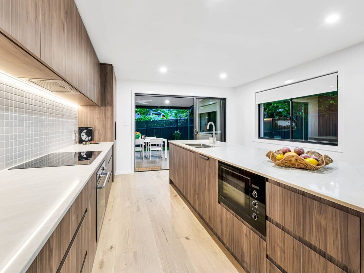 20 Allspice Drive, ASHMORE - Thumbnail 10