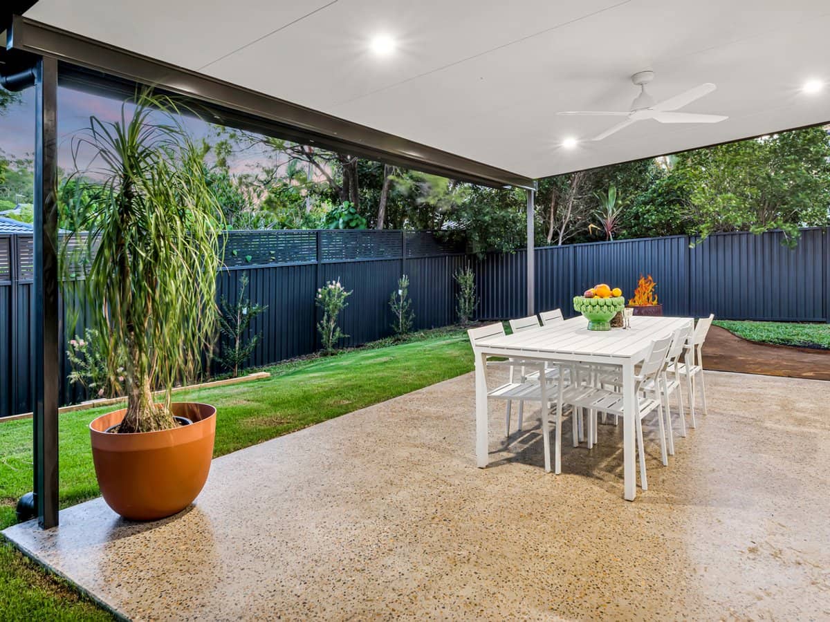 20 Allspice Drive, ASHMORE - Thumbnail 11