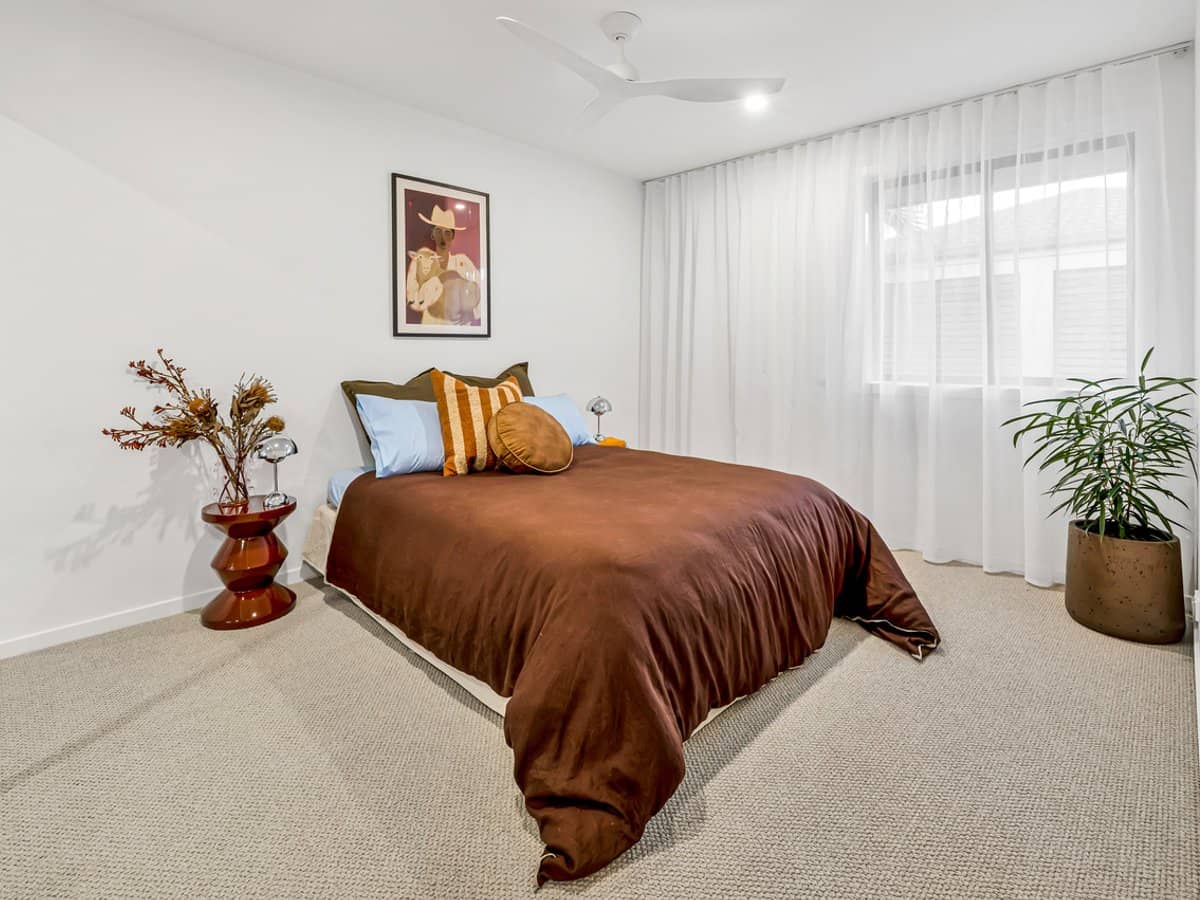 20 Allspice Drive, ASHMORE - Thumbnail 17