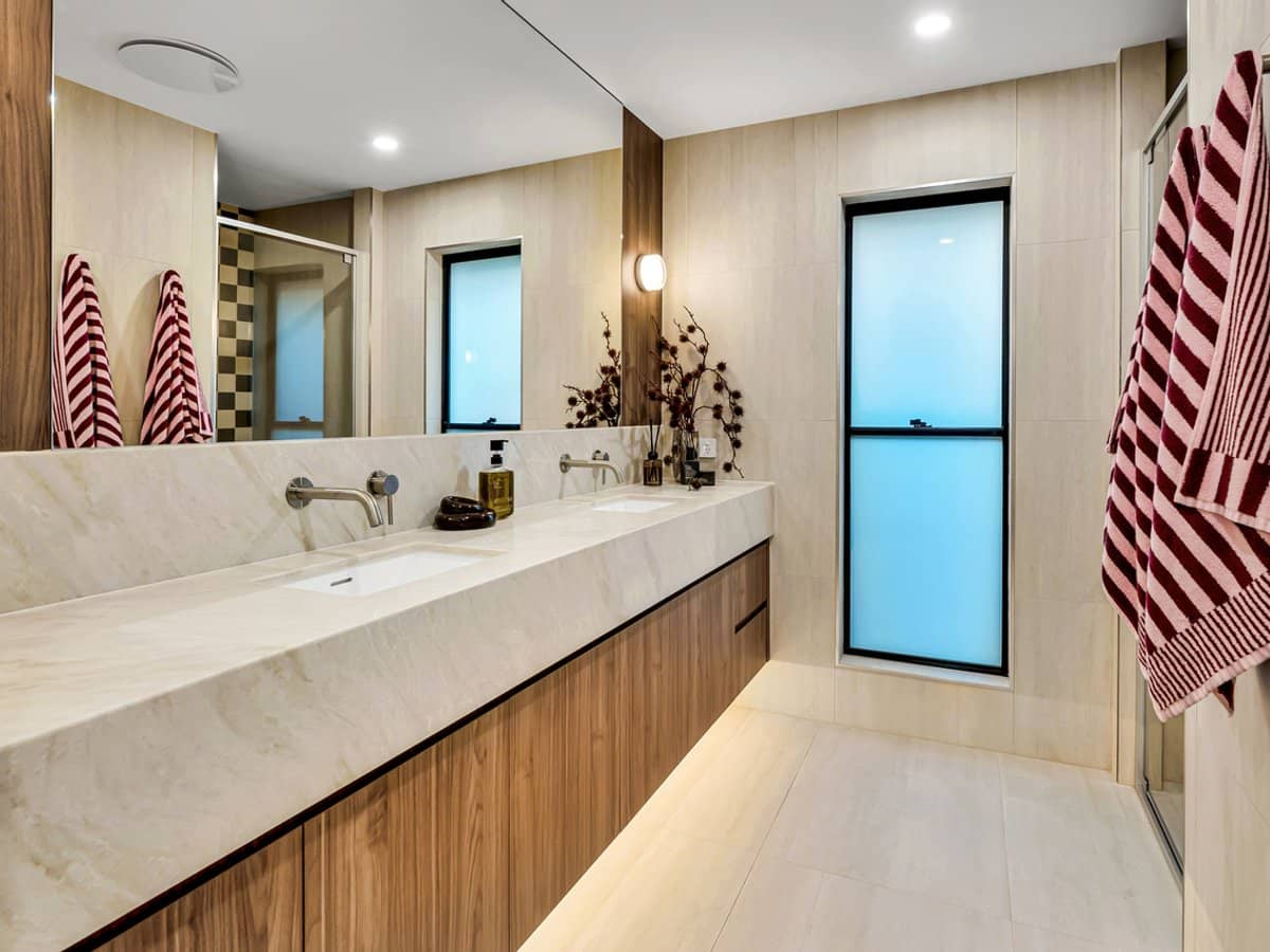 20 Allspice Drive, ASHMORE - Thumbnail 18