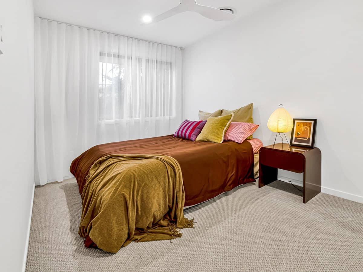 20 Allspice Drive, ASHMORE - Thumbnail 20