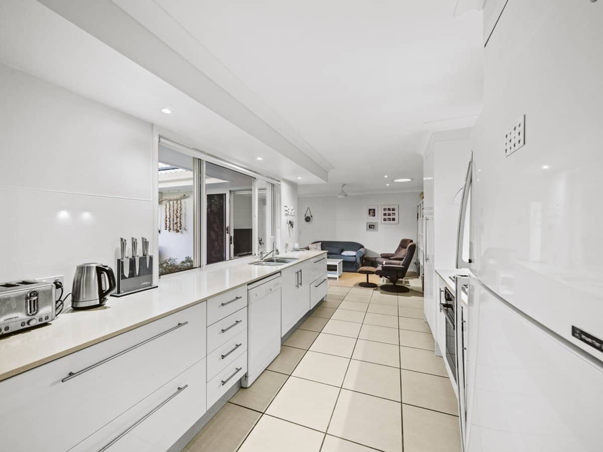 22 Wedgebill Parade, Burleigh Waters - Thumbnail 20