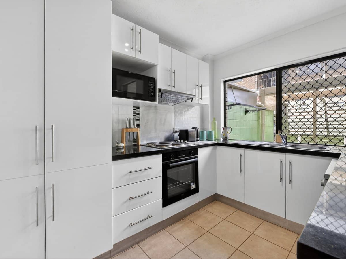 7 Nalla Court, Palm Beach - Thumbnail 5