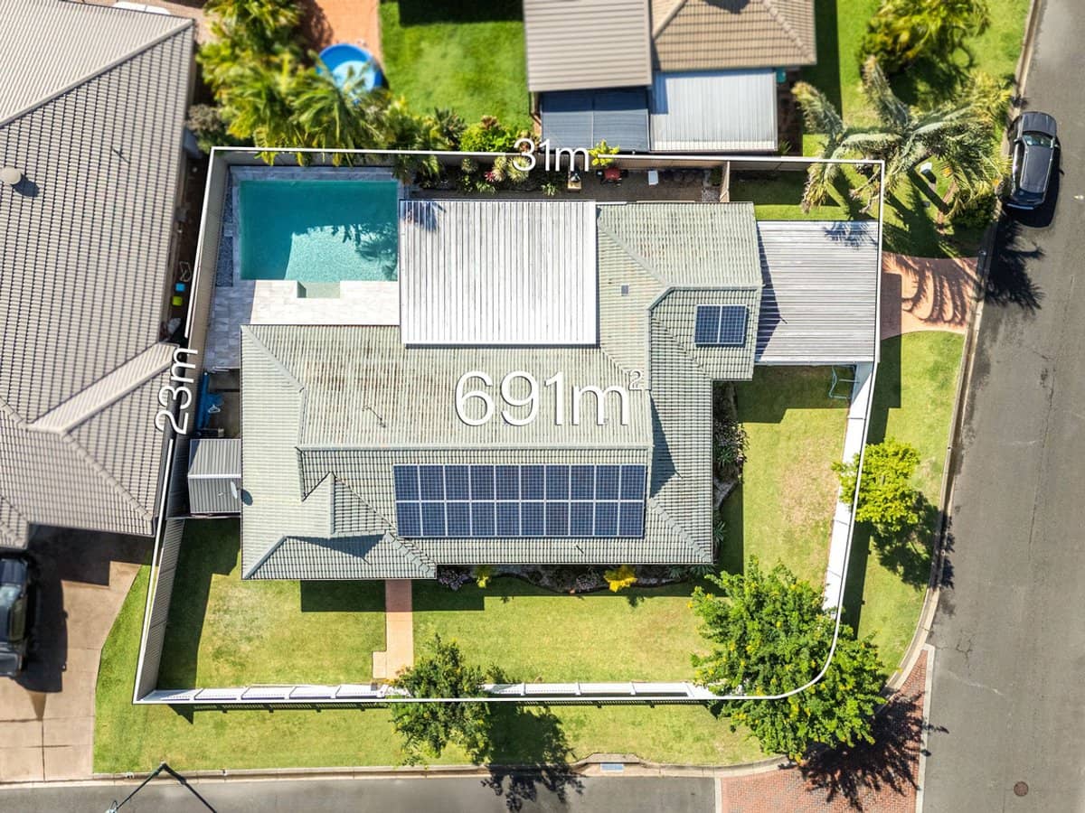 1 Thornleigh Crescent, VARSITY LAKES - Thumbnail 3