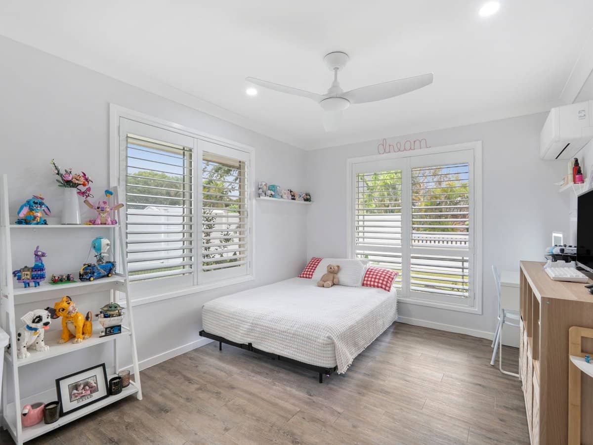 1 Thornleigh Crescent, VARSITY LAKES - Thumbnail 12