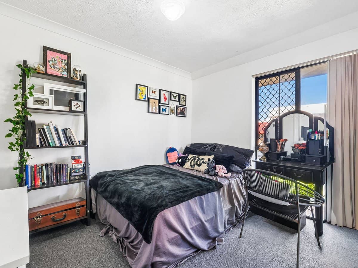 13-15 Illawong Street, Surfers Paradise - Thumbnail 9