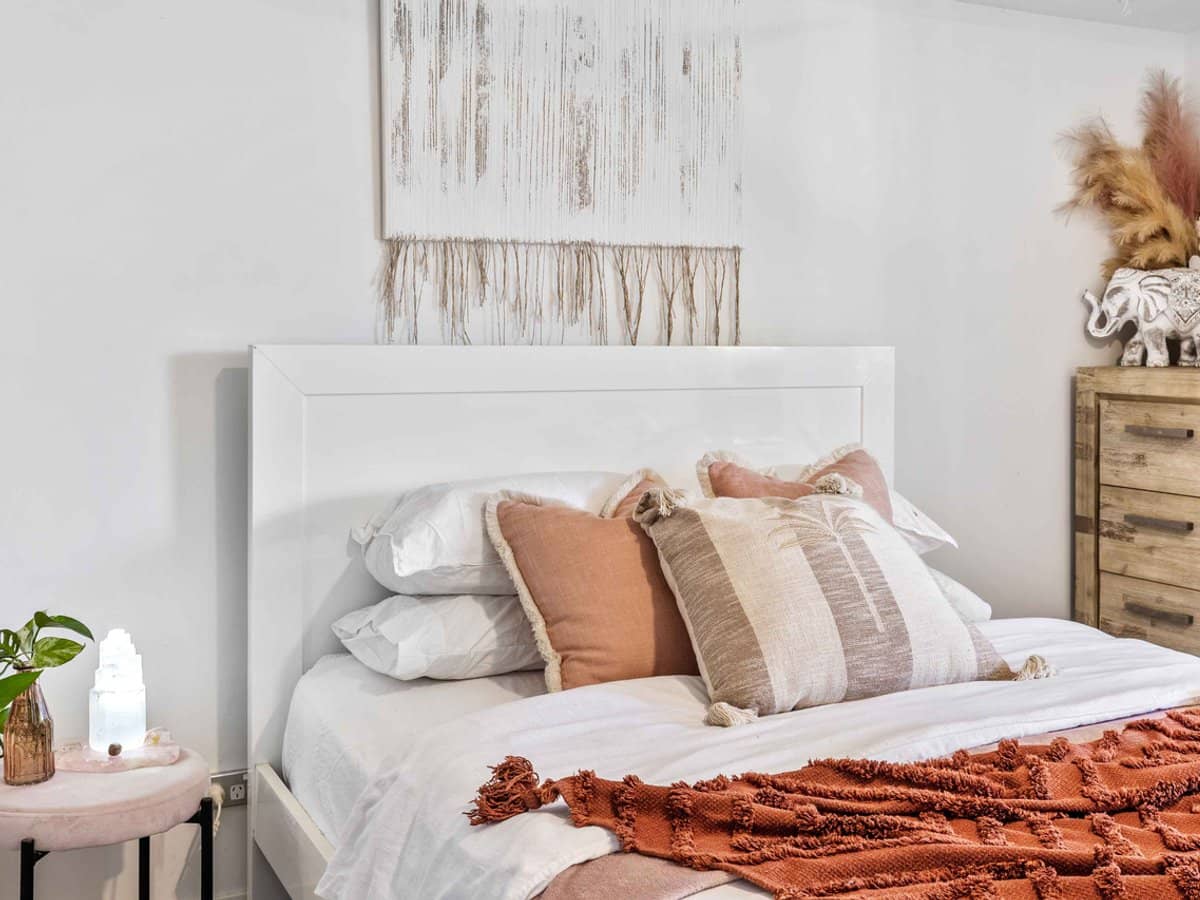 53 Darrambal Street, SURFERS PARADISE - Thumbnail 5