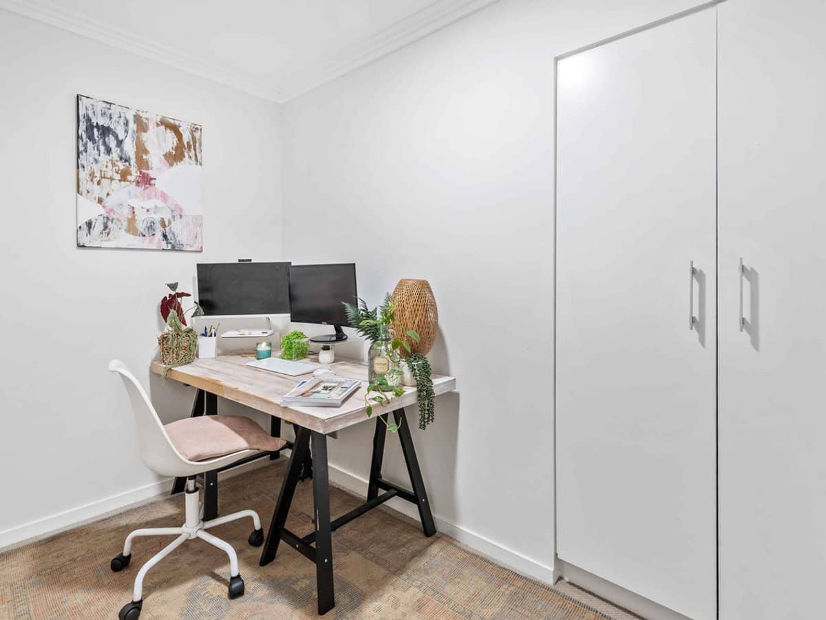 53 Darrambal Street, SURFERS PARADISE - Thumbnail 12