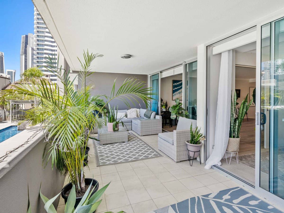 53 Darrambal Street, SURFERS PARADISE - Thumbnail 14