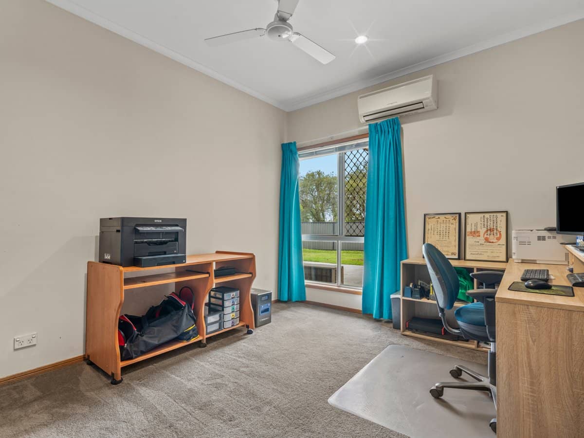 46 Cramer Boulevard, MOUNT WARREN PARK - Thumbnail 12