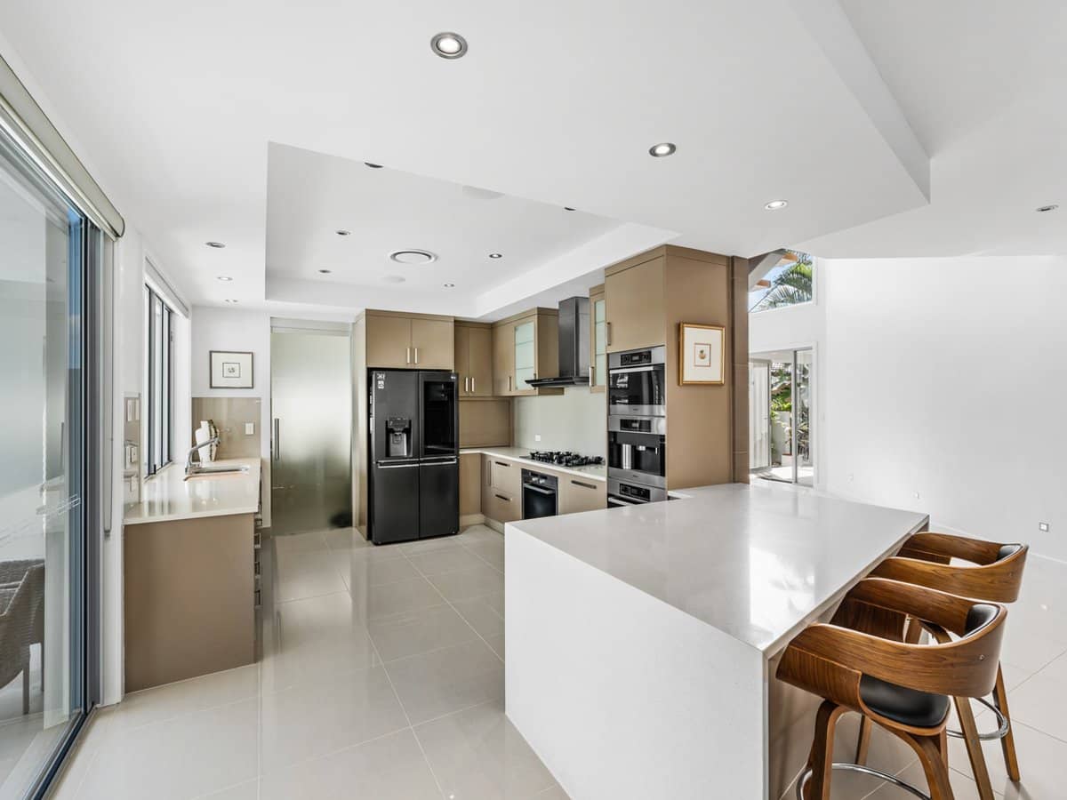 21 Etna Street, ISLE OF CAPRI - Thumbnail 9