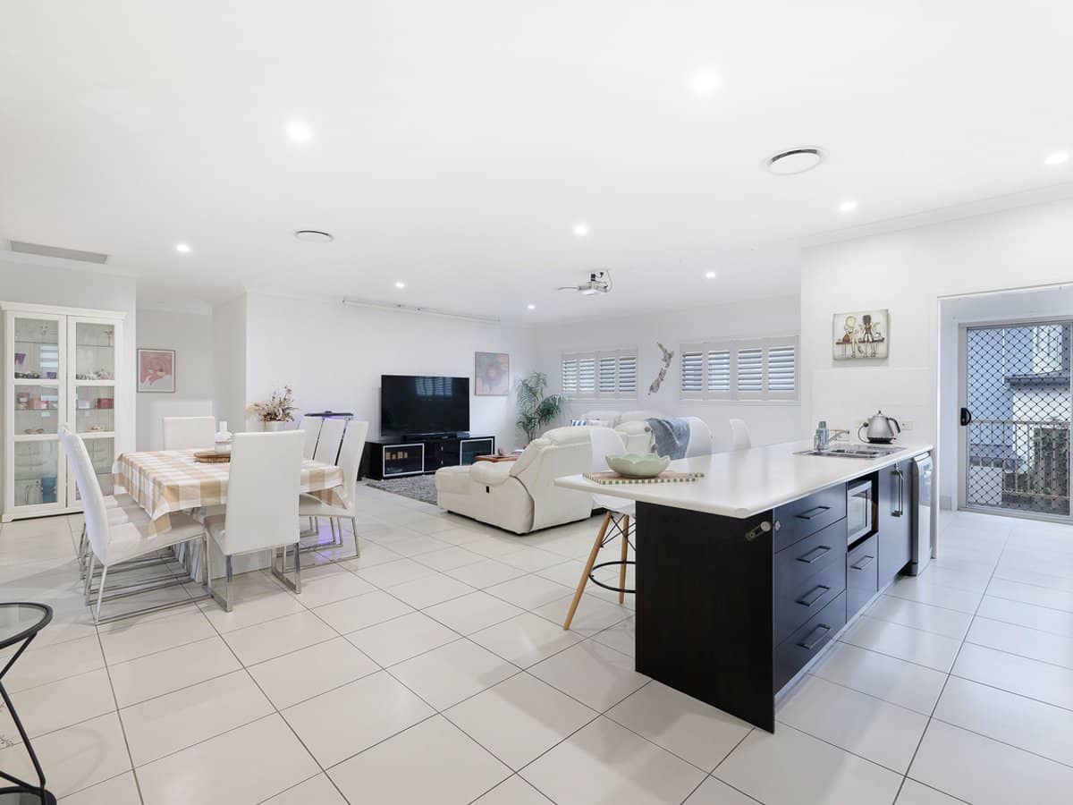 10 Wright Court, Upper Coomera - Thumbnail 5