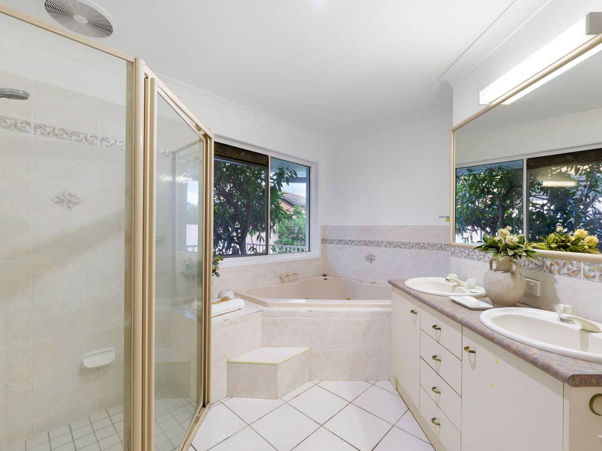 28 Saltwater Terrace, Helensvale - Thumbnail 17