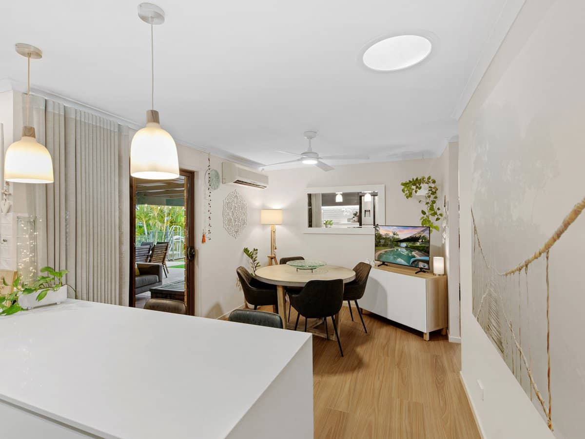 22 Adaminaby Drive, Helensvale - Thumbnail 7