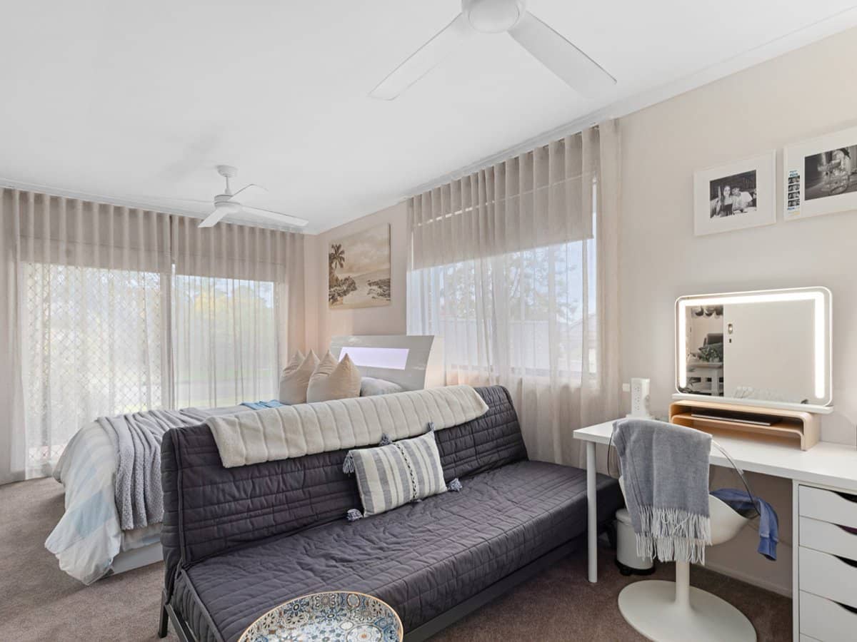 22 Adaminaby Drive, Helensvale - Thumbnail 16