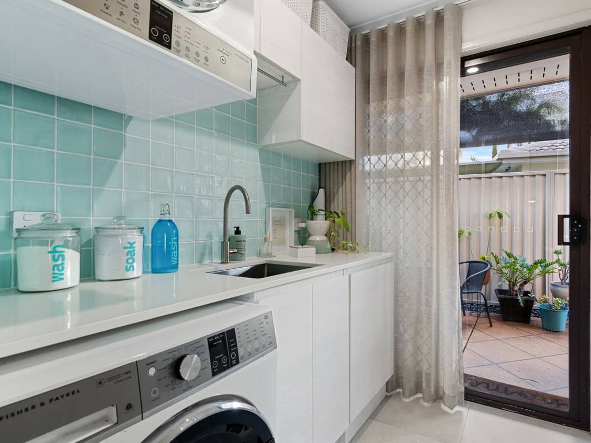 22 Adaminaby Drive, Helensvale - Thumbnail 22