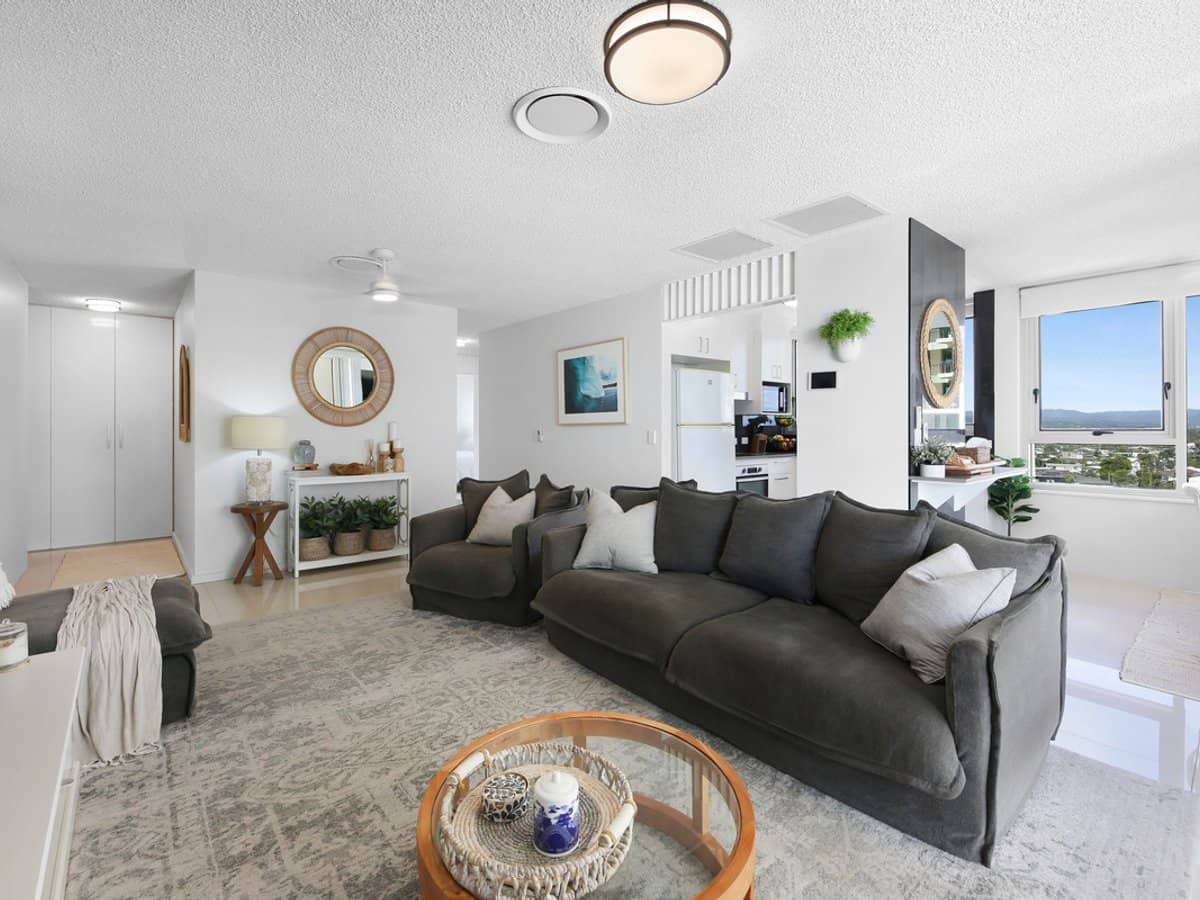 100 The Esplanade, Burleigh Heads - Thumbnail 6