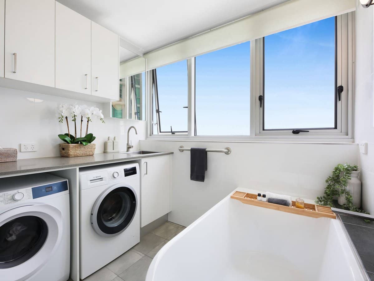 100 The Esplanade, Burleigh Heads - Thumbnail 14