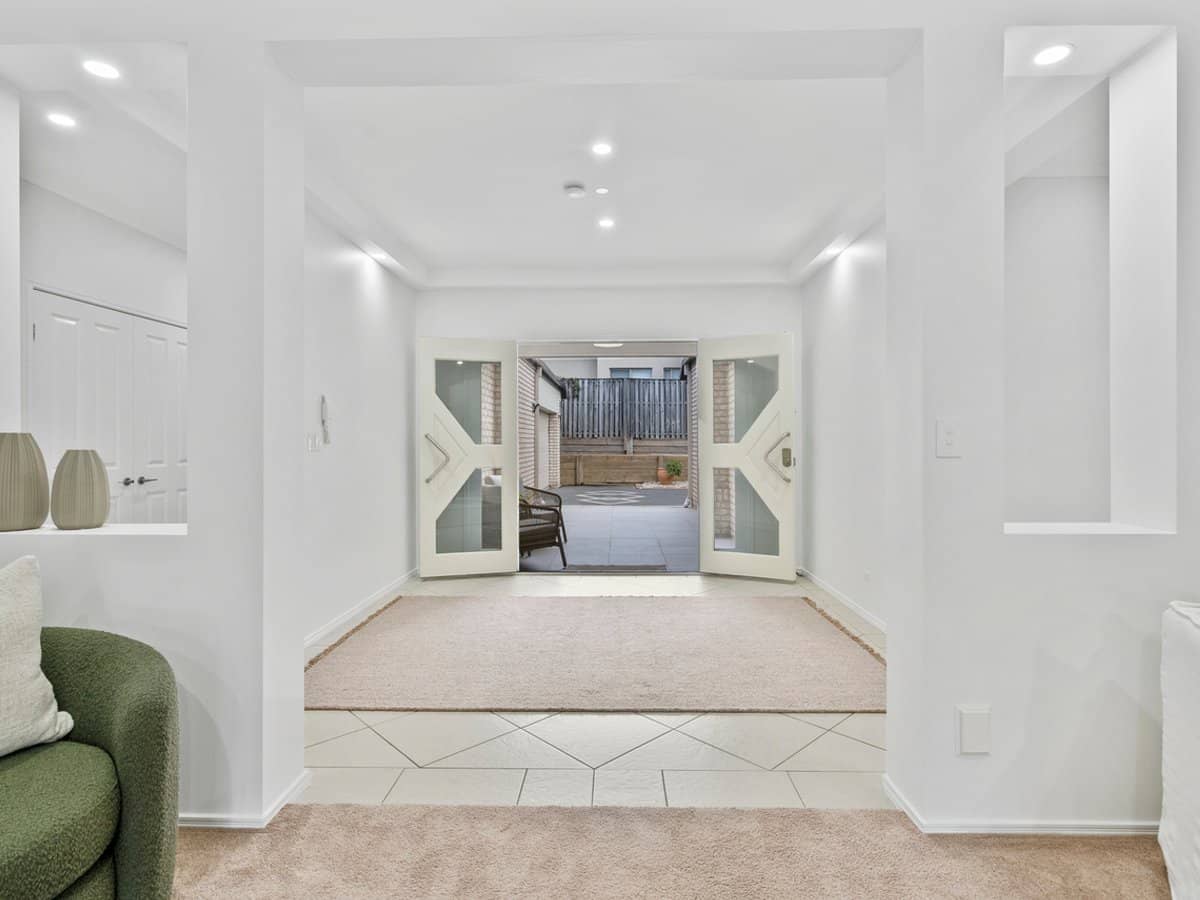 45 Majorca Crescent, VARSITY LAKES - Thumbnail 5