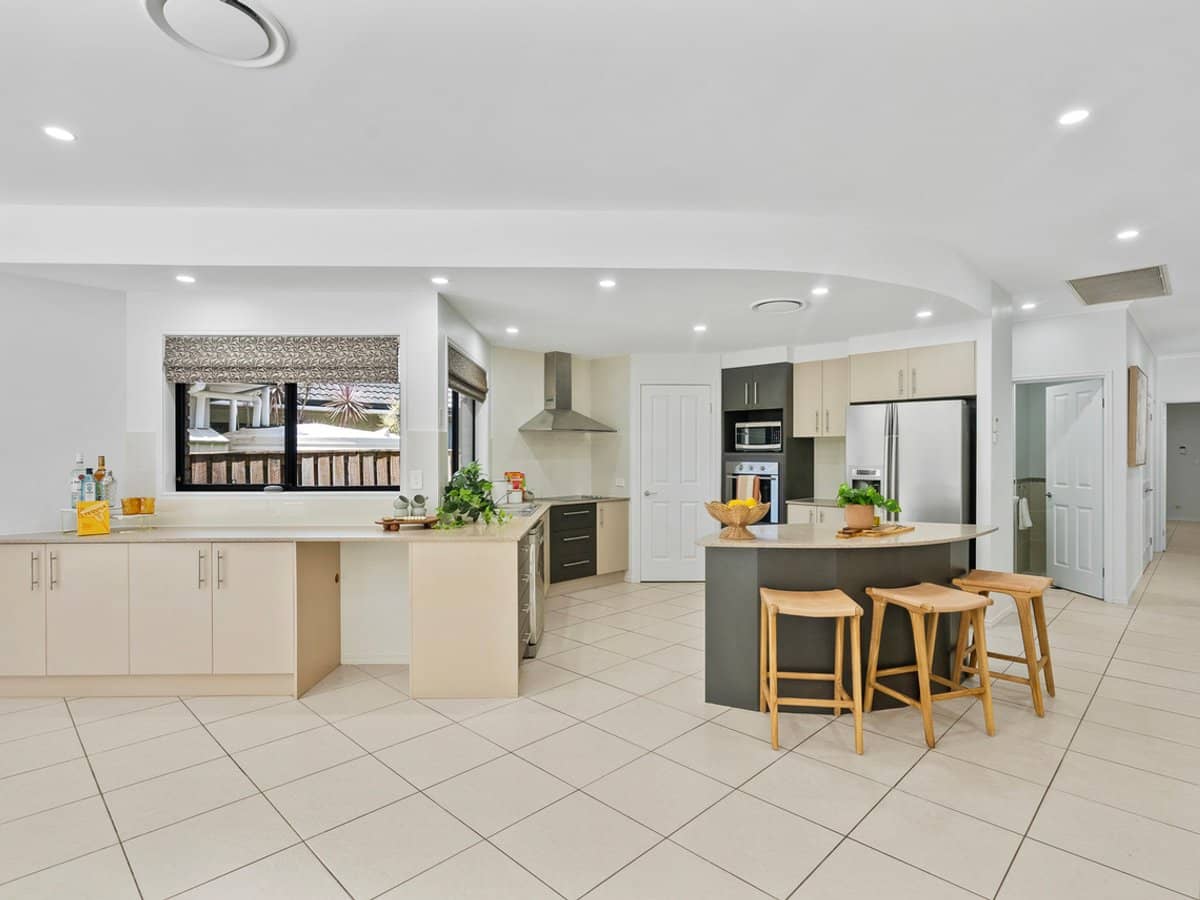 45 Majorca Crescent, VARSITY LAKES - Thumbnail 9