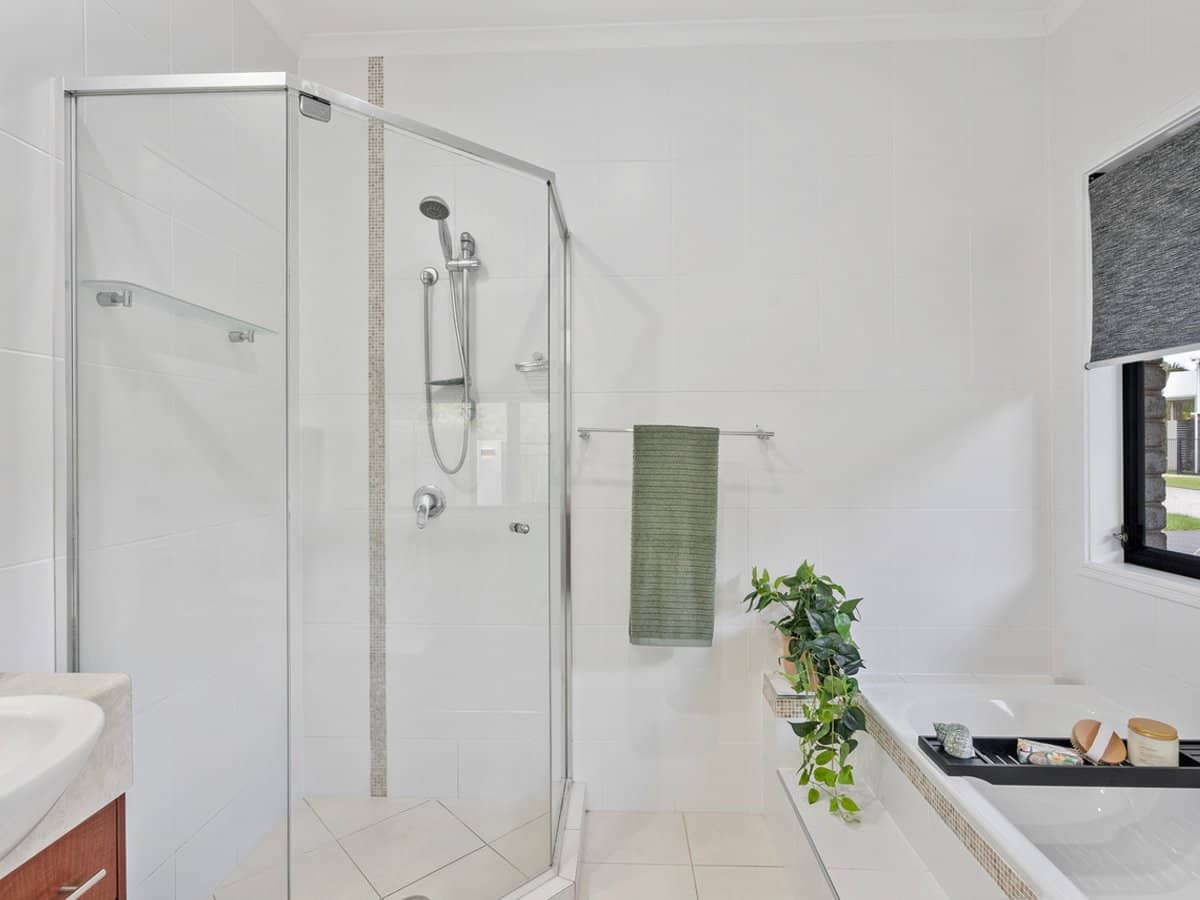 45 Majorca Crescent, VARSITY LAKES - Thumbnail 28