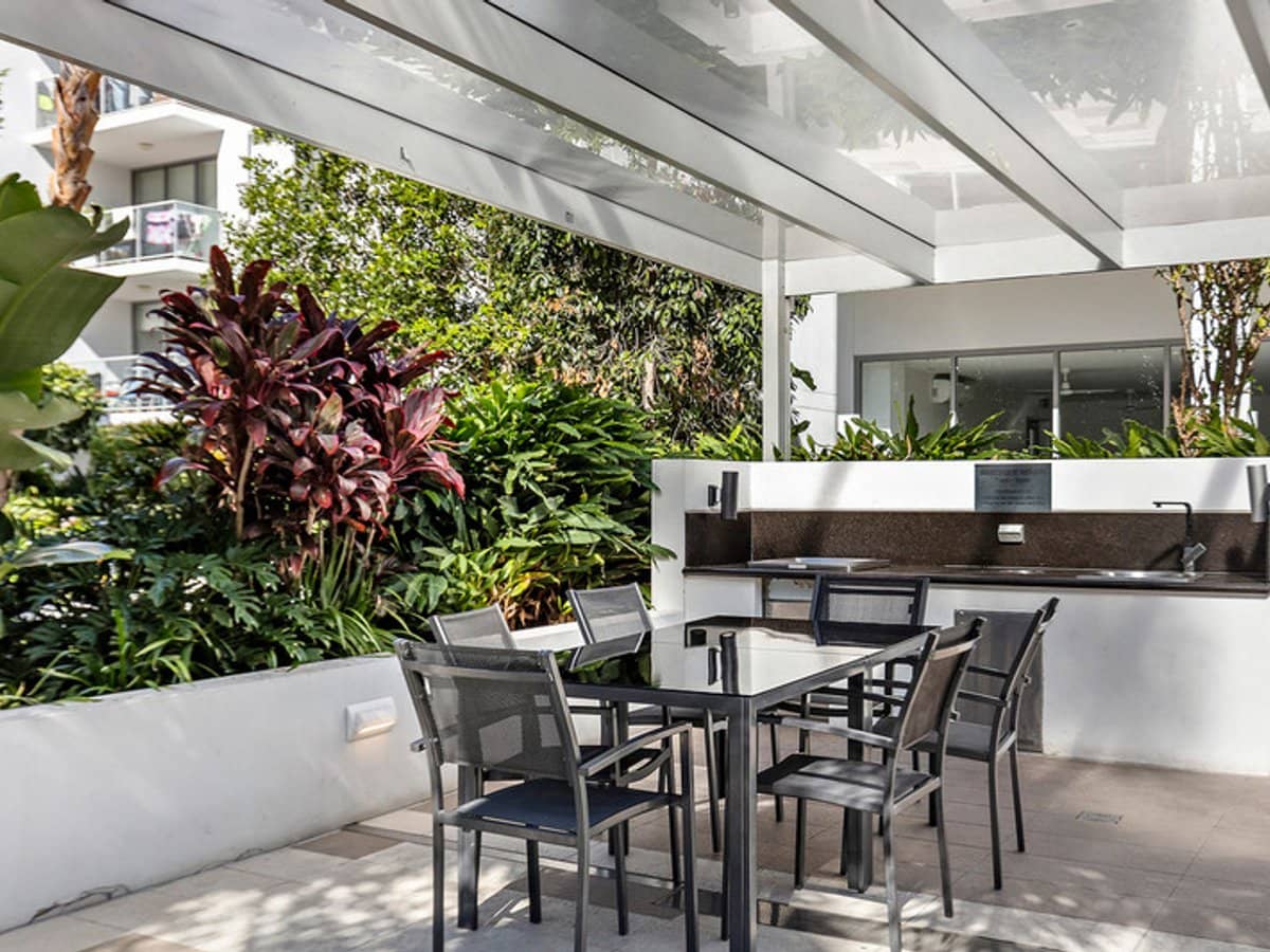 1-7 Waterford Court, BUNDALL - Thumbnail 15