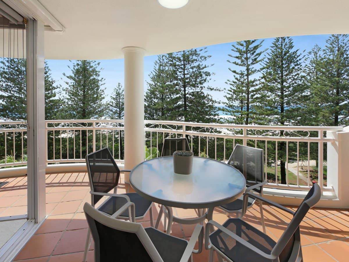 220 The Esplanade, Burleigh Heads - Thumbnail 11