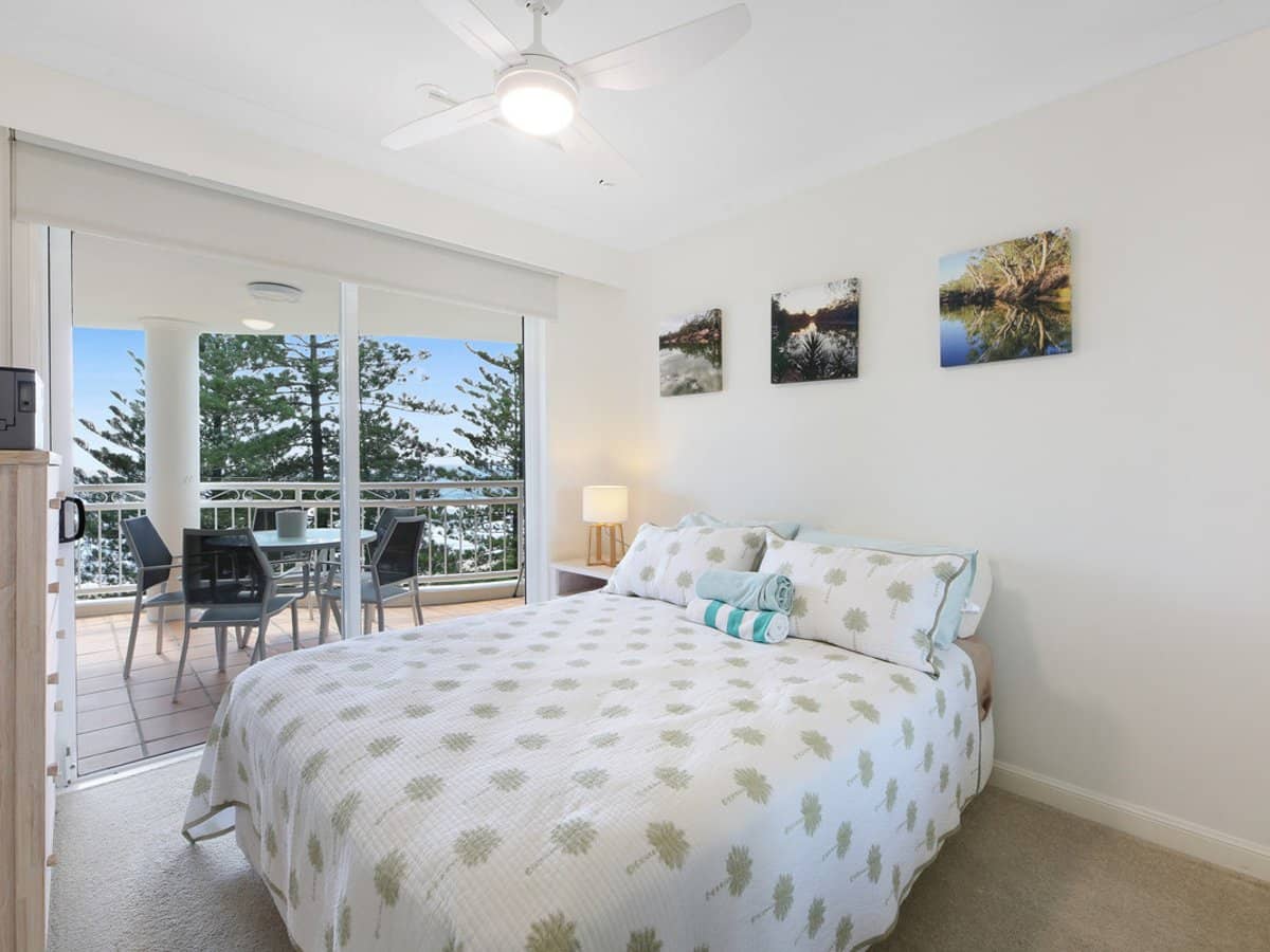 220 The Esplanade, Burleigh Heads - Thumbnail 18