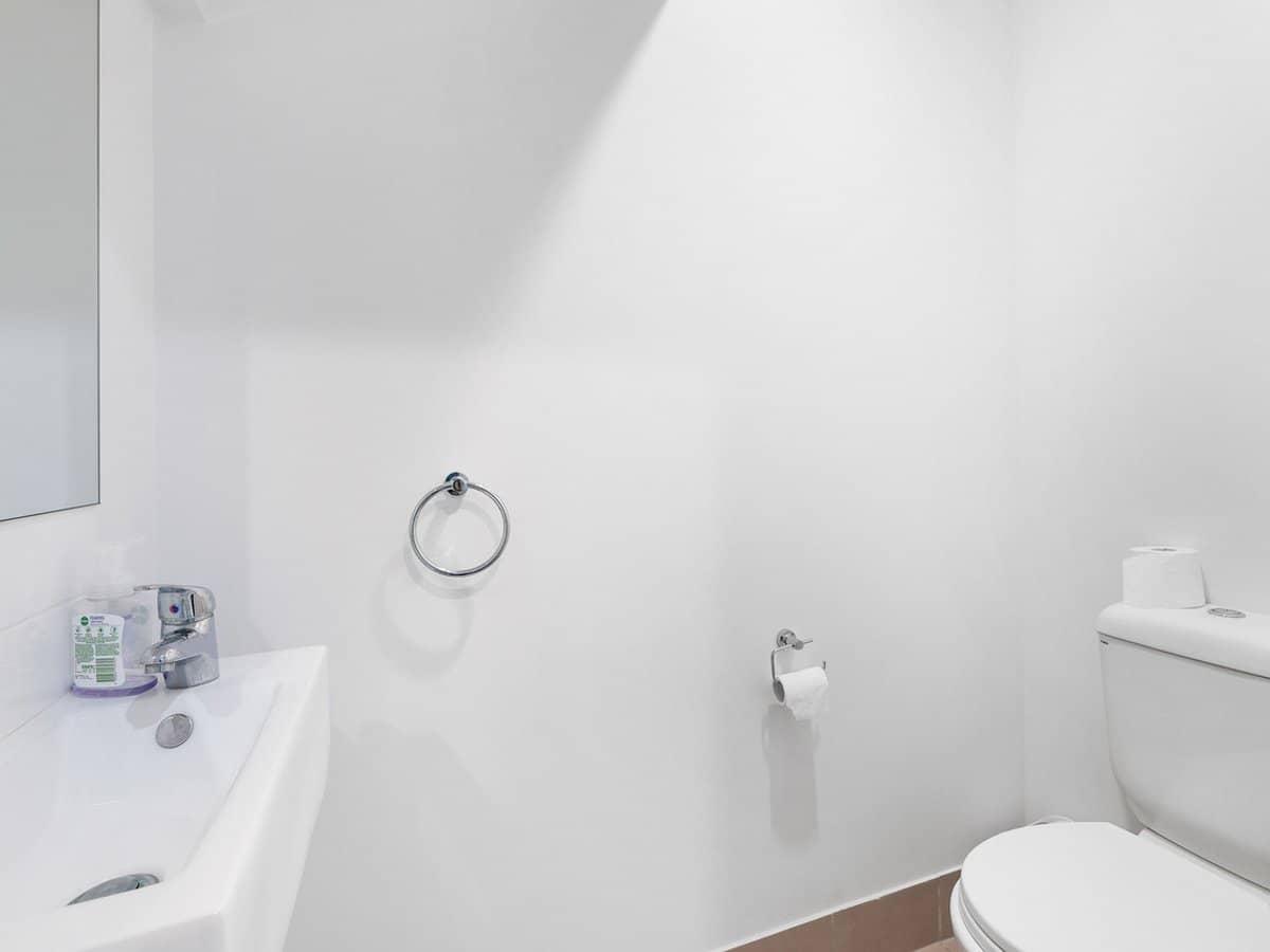 24 Careel Close, Helensvale - Thumbnail 17