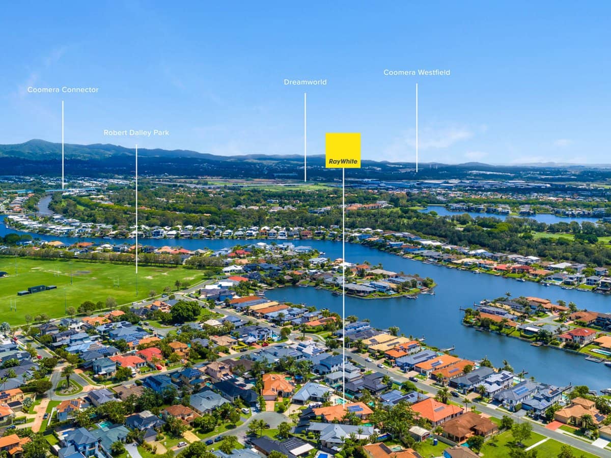 13 The Parade, Helensvale - Thumbnail 2