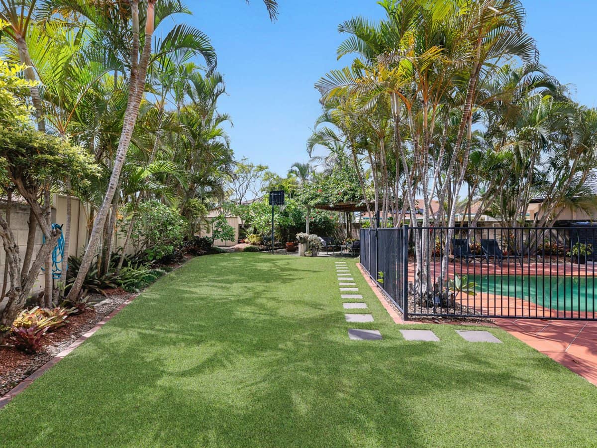 13 The Parade, Helensvale - Thumbnail 14