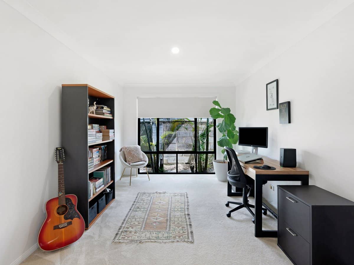 13 The Parade, Helensvale - Thumbnail 18