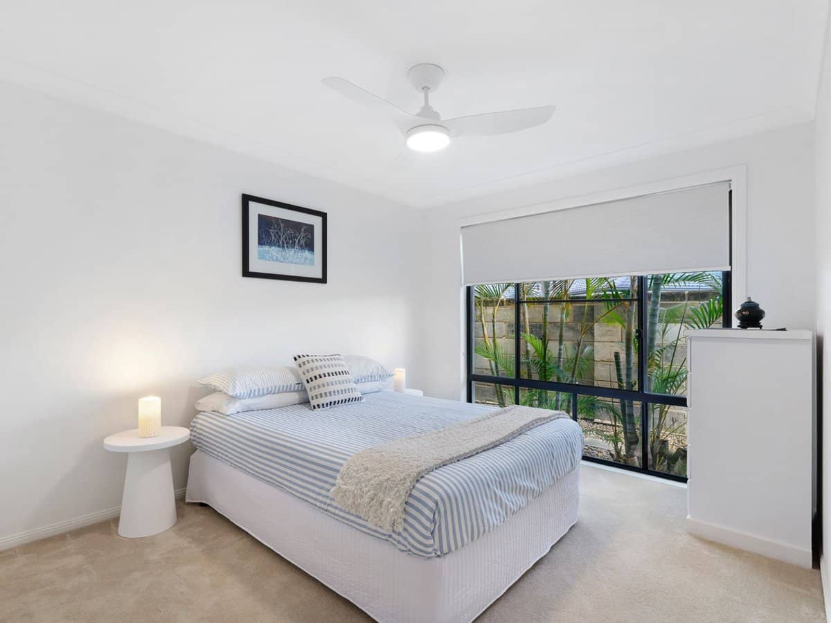 13 The Parade, Helensvale - Thumbnail 23