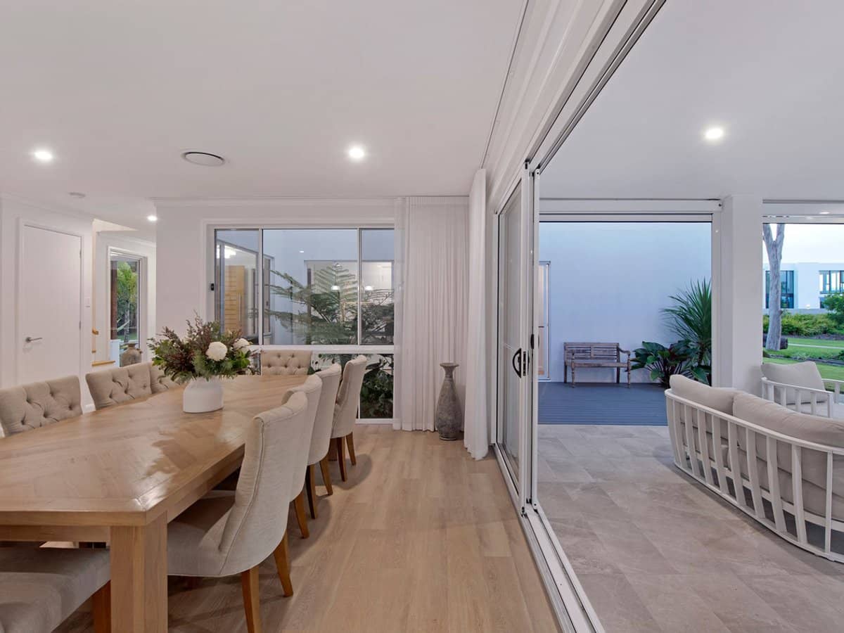 96 Lake Serenity Boulevard, Helensvale - Thumbnail 13