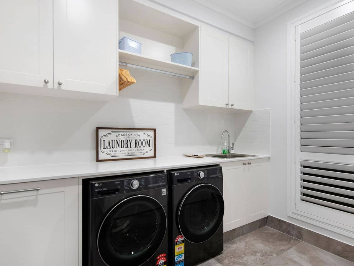 96 Lake Serenity Boulevard, Helensvale - Thumbnail 25