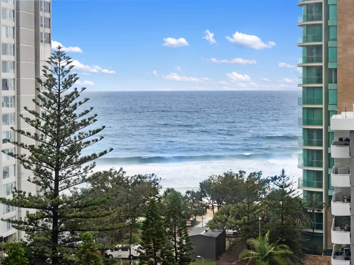 9 Hamilton Avenue, SURFERS PARADISE - Thumbnail 5
