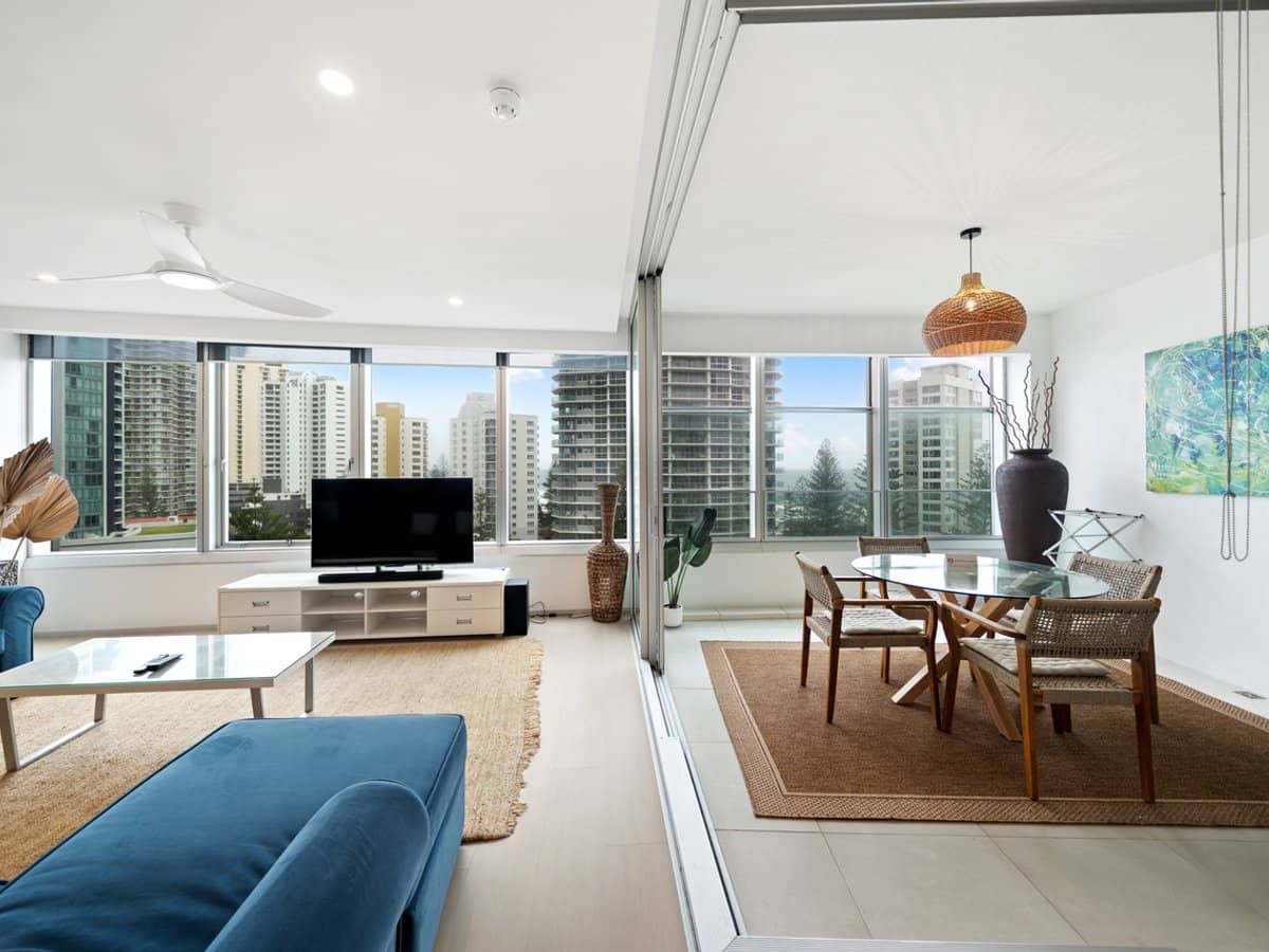 9 Hamilton Avenue, SURFERS PARADISE - Thumbnail 7